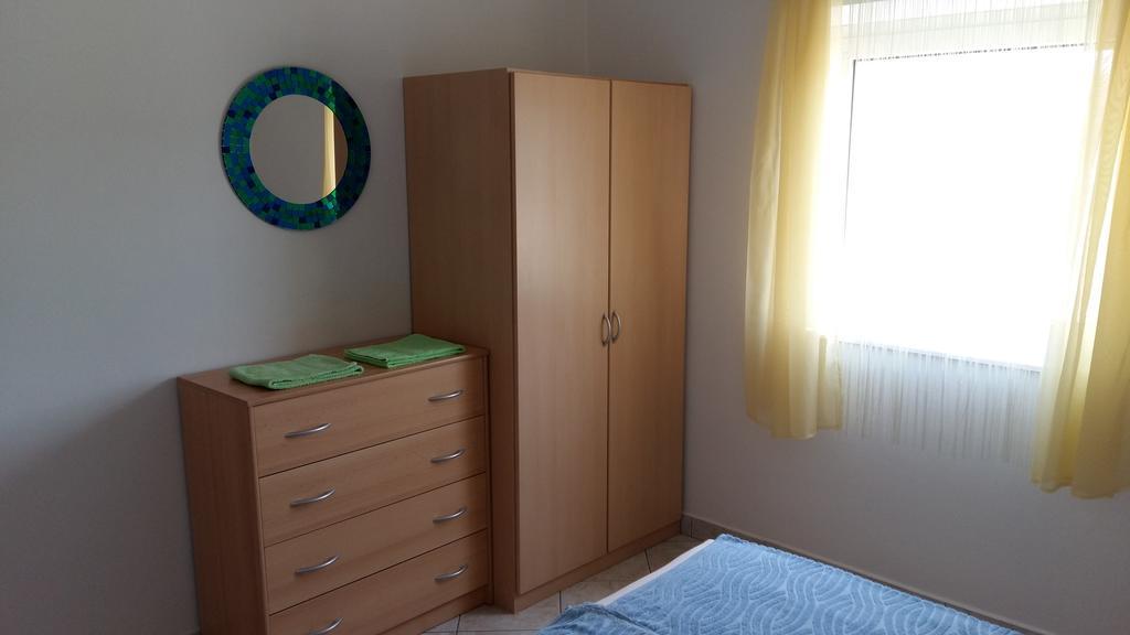 Apartments Vila Ana Vir Dış mekan fotoğraf