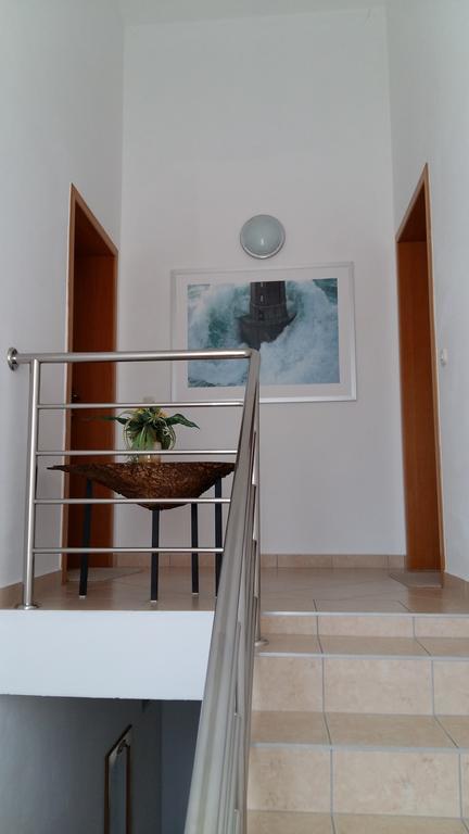 Apartments Vila Ana Vir Dış mekan fotoğraf