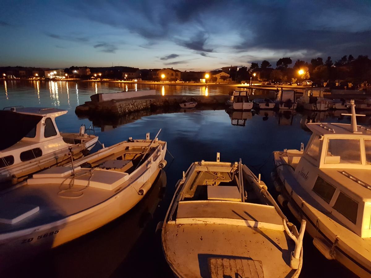 Apartments Vila Ana Vir Dış mekan fotoğraf