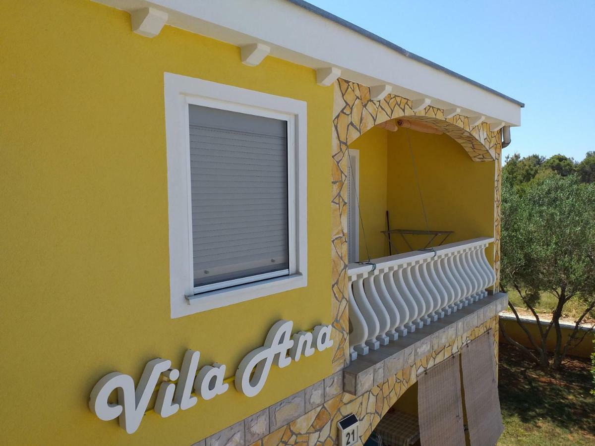 Apartments Vila Ana Vir Dış mekan fotoğraf