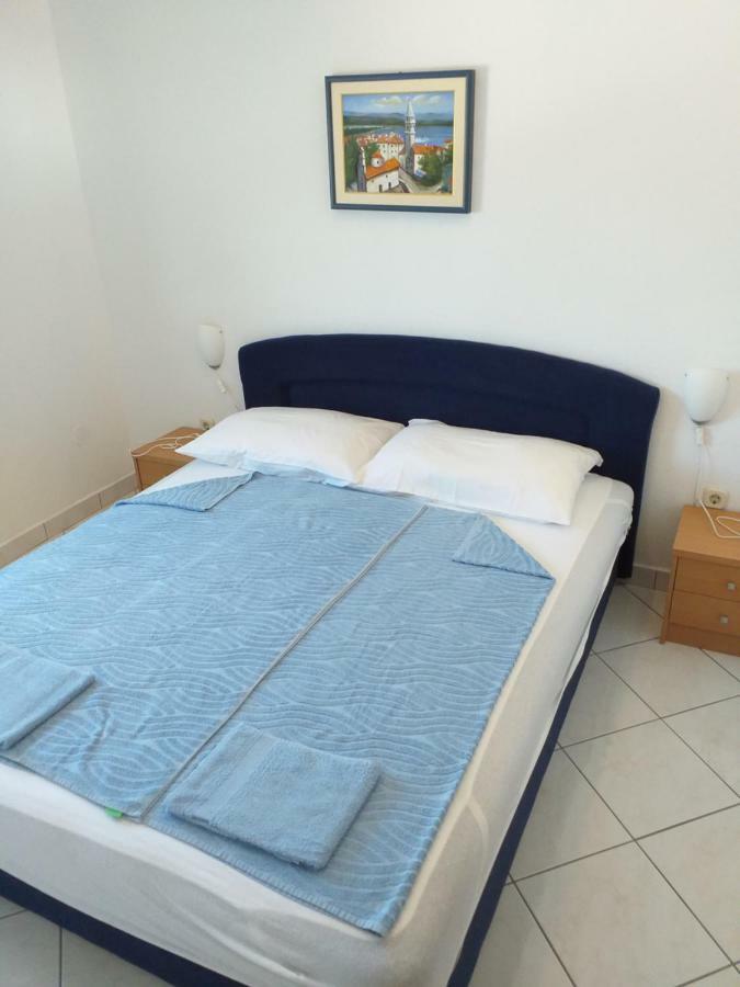Apartments Vila Ana Vir Dış mekan fotoğraf